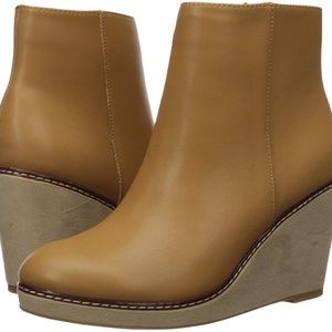 Kensie Wedge Bootie with side zipper